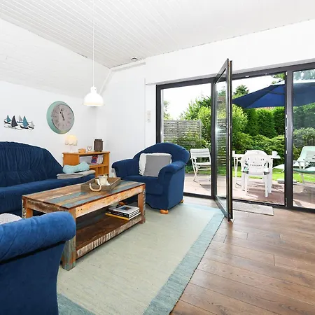 Holiday home Leevje